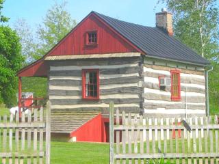 Secluded and Rustic Cabin with a Private Deck near Reading, Pennsylvania - Sinking Spring - 8