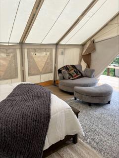 Off-Grid Safari Tent with Lake Views in Washington - Mount Vernon - 2