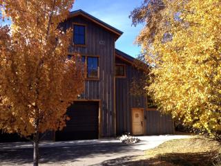 Stately and Unique Cabin Rental with a Wood-Burning Stove near Logan, Utah - Smithfield - 8
