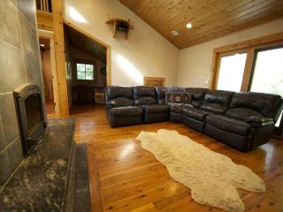 Stately and Unique Cabin Rental with a Wood-Burning Stove near Logan, Utah - Smithfield - 4