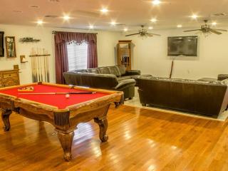 Incredibly Spacious Rental with Private Pool and River Access in Gulfport, Mississippi - Cedar Lake - 7