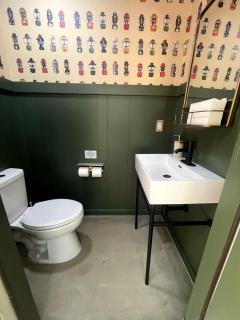 Spacious Equipped Bell Tent with Deck, Fire Pit and Picnic Space in Tennessee - 7