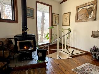 Spacious Round Tree House Ideal for a Remote Escape in North Carolina - Rougemont - 3