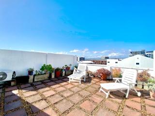 Loft with Rooftop in Woodstock - 2