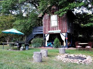 Magical Treehouse, North Carolina: Based In Murphy, NC Blue Ridge Mountains - 0