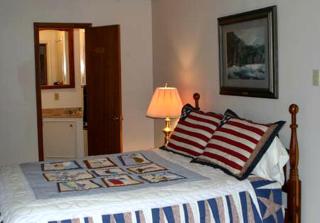 Pet-Friendly Accommodation on a Ranch in McDade, Texas - 7