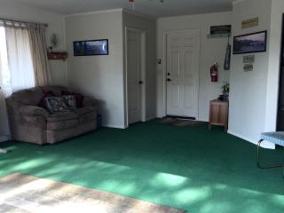 Luxury Cabin Rental with a Fire Pit in Coulterville, California - Coulterville - 3