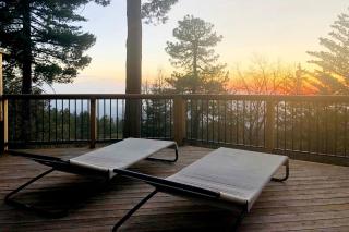 Contemporary Treetop Cabin with a Luxury Hot Tub in Idyllwild, California - Idyllwild - 8