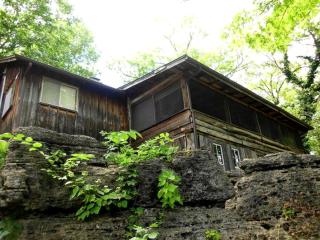 Lakefront Cabin near Table Rock Lake in the Ozark Mountains, Missouri - Shell Knob - 9