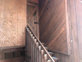 Contemporary Treetop Cabin with a Luxury Hot Tub in Idyllwild, California - Idyllwild - 3