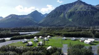 Cute and Comfortable Safari Tent in Seward, Alaska - Amazing Glamping Accommodation with Breathtaking Mountain Views - 8