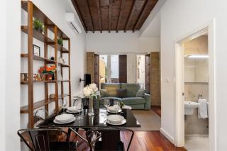Home4u Duplex by the Cathedral - 9