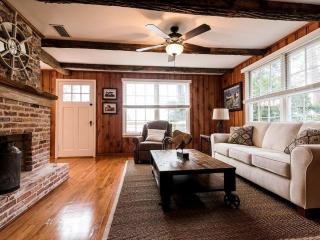 Lovely Three-Bedroom Cabin with Private Pier on Saint Simons Island, Georgia - Saint Simons Island - 8