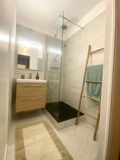 Appartement T3 avec grand balcon - 3