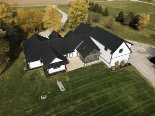The Family Farmhouse Sleeps 24 - 6