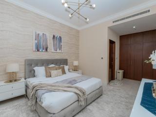 Exclusive 2BR in Al Yass Tower Dubai Marina - Private Terrace & Premium Community, Managed by Think Realty - 2