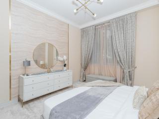 Exclusive 2BR in Al Yass Tower Dubai Marina - Private Terrace & Premium Community, Managed by Think Realty - 1