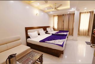 Hotel Sweet dx prem - New Delhi - 1