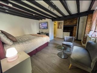PAVILION ORPINGTON Hotel & Lounge Bar - Foots Cray - 7