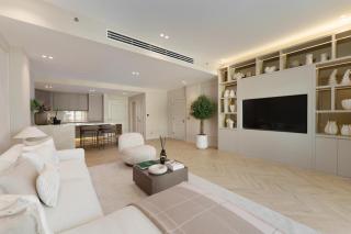 Daniels 1BR at Shoreline with Sea View - 3