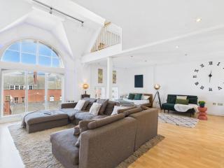 City View - Sleeps 8 - Contractors - Long stays - Wolverhampton - 2