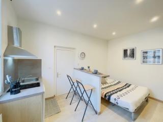 Bascule Rive Droite - WiFi - 2 Guests - Le Mans - 5