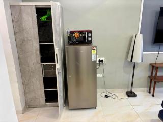 6th floor 1BHK Close to BKC - 1