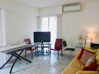 One bedroom apartment in the center of Cannes, next to the Carlton, a few meters from the Croisette - 367 - Cannes - 9