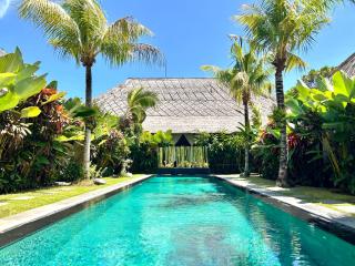 Karmagali Suites Adults only & Private Pool Family Villas - 0