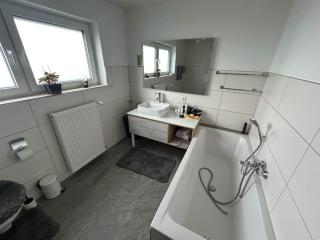 Schönes Haus zur Vermieter Wohnung Mittel - Schaafheim - 8