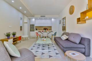 FRANCE 82 TP -1 min from the Sea - Terrace - Parking - Nizza - 0