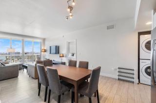 Waterfront 2 BR Luxury Apartment with Ocean views in Beachfront Resort - Hallandale Beach - 6