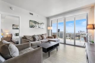 Waterfront 2 BR Luxury Apartment with Ocean views in Beachfront Resort - Hallandale Beach - 5