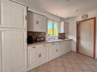 Saint Ho Mer Maison lumineuse vue mer 8 pers 4 chambres 2 sdb 2 WC étage rénové en 2025 belle terrasse grand jardin clos parking 8 mn à pied petite plage grand jardin près de Port en Bessin, Bayeux et plage Omaha beach - Sainte-Honorine-des-Pertes - 1