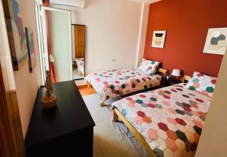 2 Bedroom Apartment with Sea Views - 5