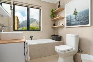 Burnside 303 - 5