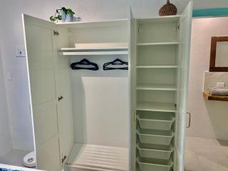 Self contained cozy studio near the beach and boat club - Yorkeys Knob - 6