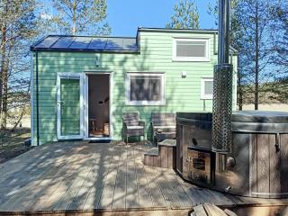 Tiny house in the forest - - 9