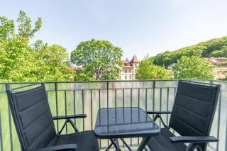 Seaside Breeze Stylish Apartment Balcony & Parking by Noclegi Renters - Międzyzdroje - 8