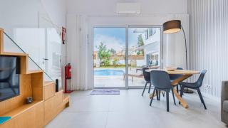 Blue Sky Villa by LovelyStay - Corroios - 5