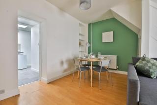 StayRight Cosy 2 Bed Flat -Walking Distance to City Centre - Cardiff - 1