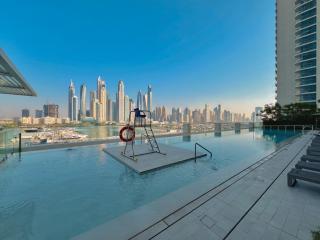 Beachfront Bliss in Marina Vista New & Cozy - 2