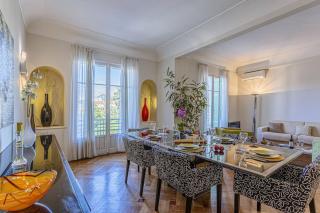 VICTOR HUGO - Beautiful Apartment - View over Garden - Nizza - 0