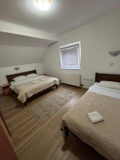 Hotel Lovac - Žabljak - 1