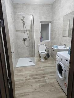 Peaceful Seafront 3BR Apt with Balcony by 360 Estates - Birżebbuġa - 6