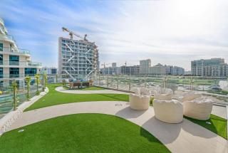 Chic One-Bed Haven w Pool & Gym Heart of Dubai - 7