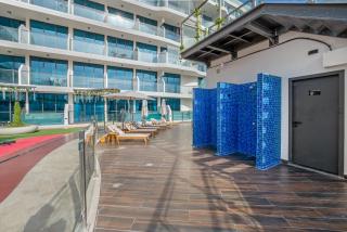 Chic One-Bed Haven w Pool & Gym Heart of Dubai - 1