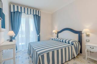 Hotel Ristorante Colleverde - Santa Maria di Castellabate - 0