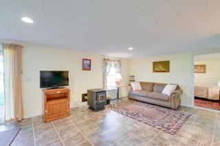 Maine Retreat with Ocean Views, Walk to Downtown! - Eastport - 0
