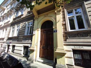 Girls Only Hostel - Cracovia - 3